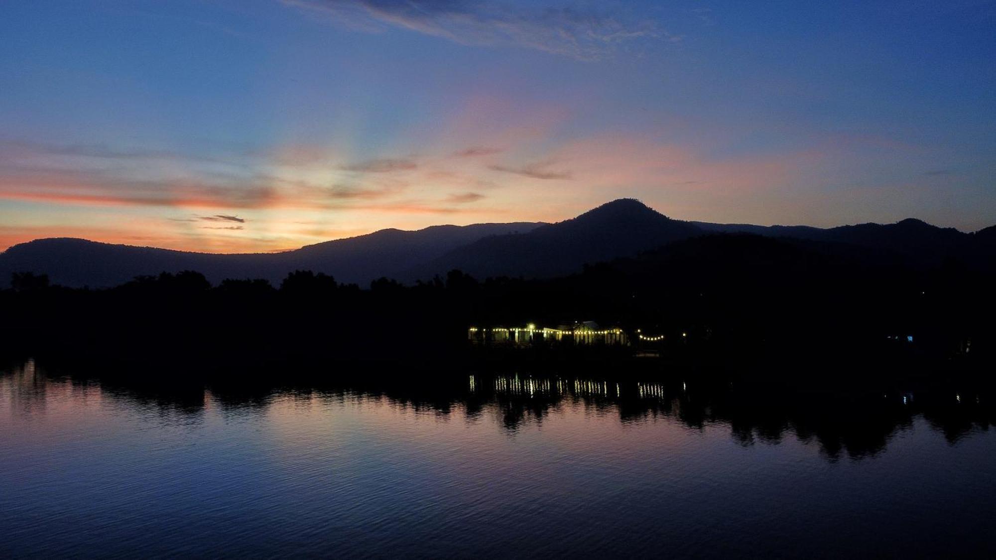 Kampot Riverfront Boutique מראה חיצוני תמונה