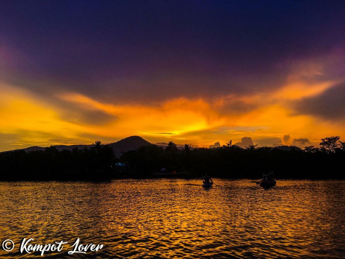 Kampot Riverfront Boutique מראה חיצוני תמונה